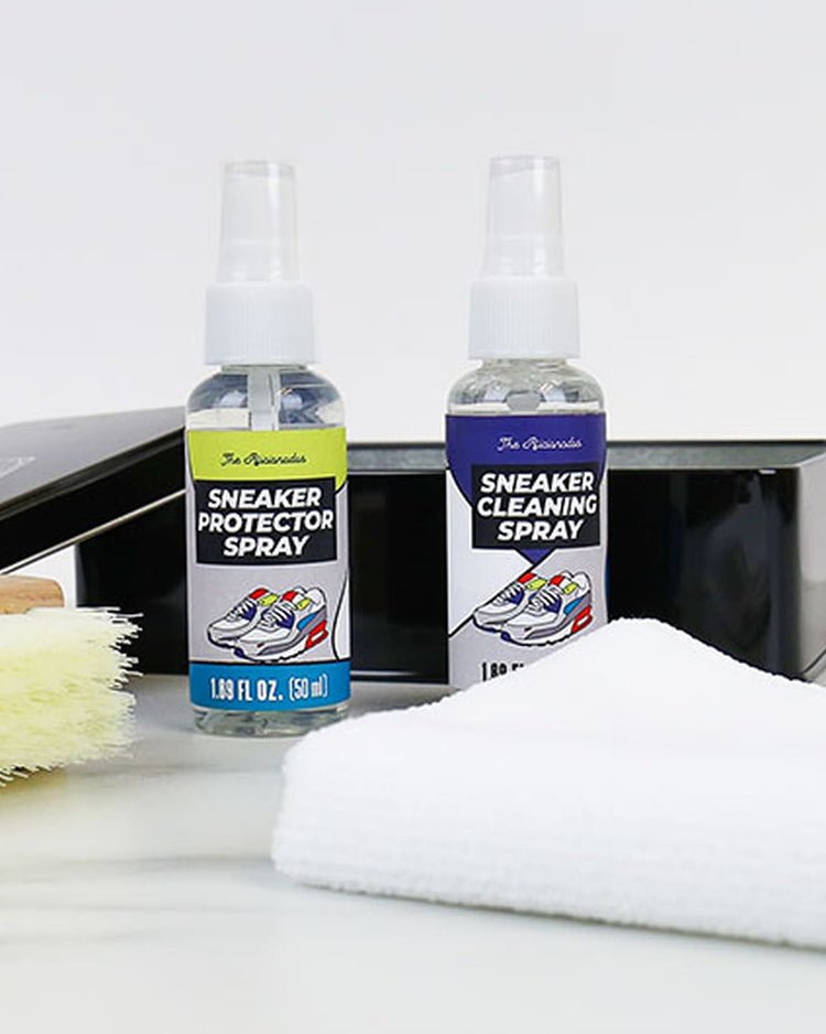 Kit d'entretien pour baskets avec brosse et nettoyant