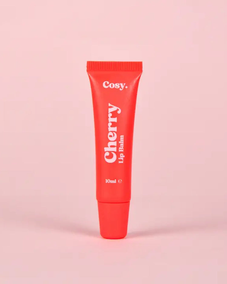 Baume à lèvres cerise avec texture lisse et brillante