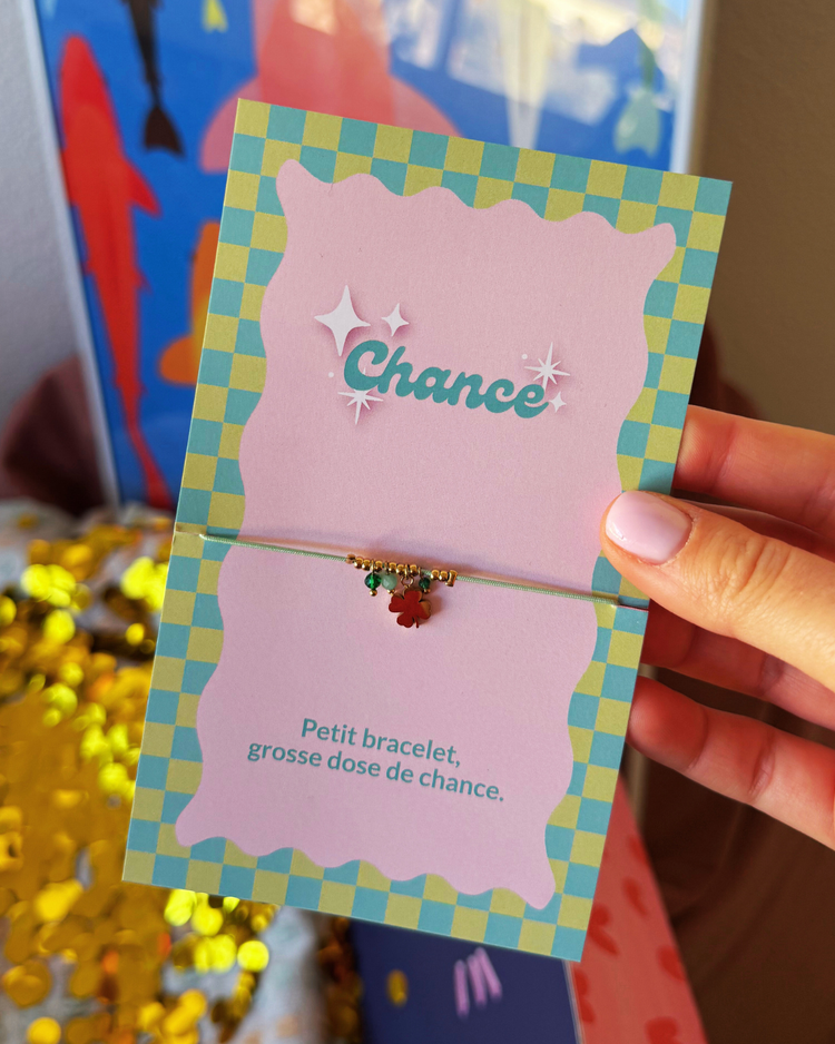 Bracelet Grigri avec mini trèfle et perles colorées