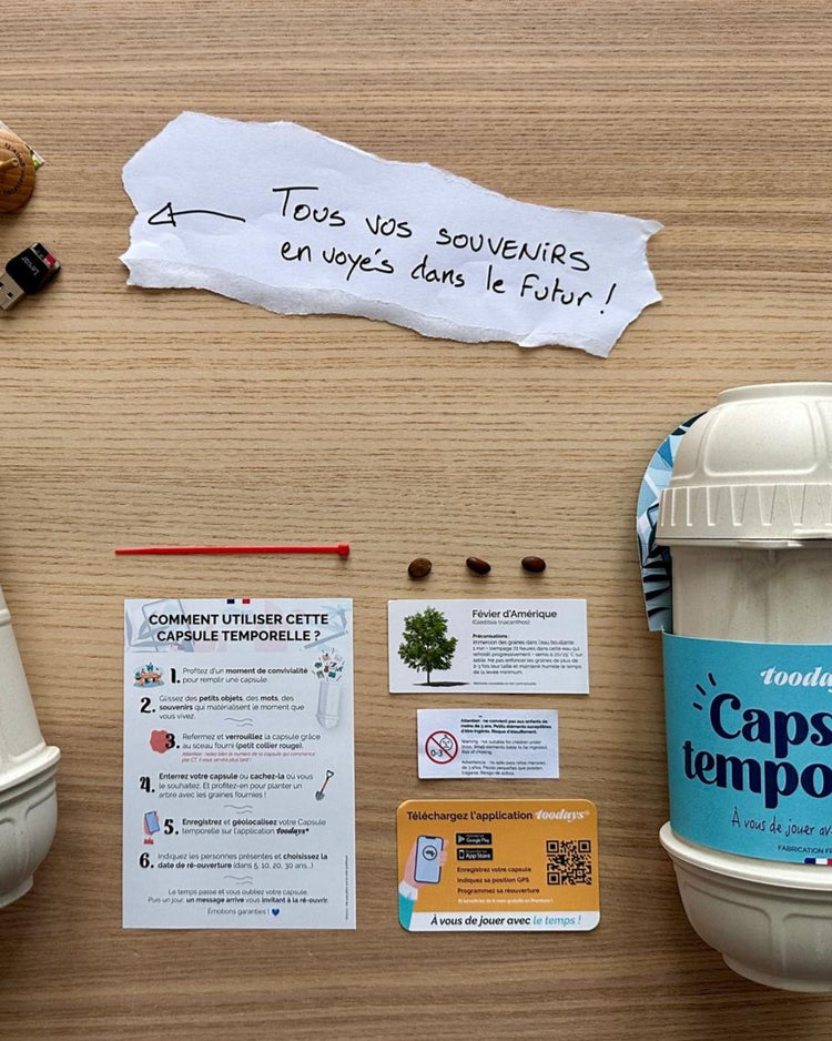 Capsule temporelle en métal avec couvercle transparent
