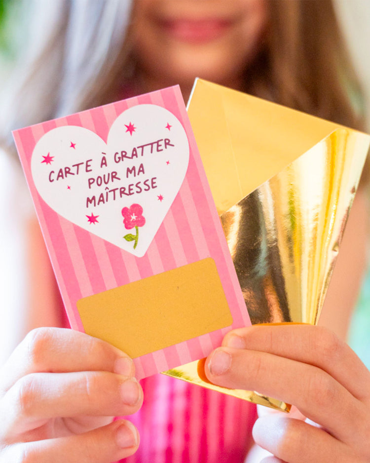 Carte à gratter avec message de remerciement pour la maîtresse
