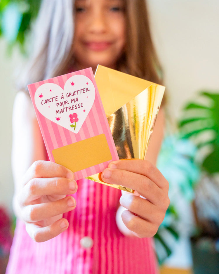 Carte à gratter avec message de remerciement pour la maîtresse