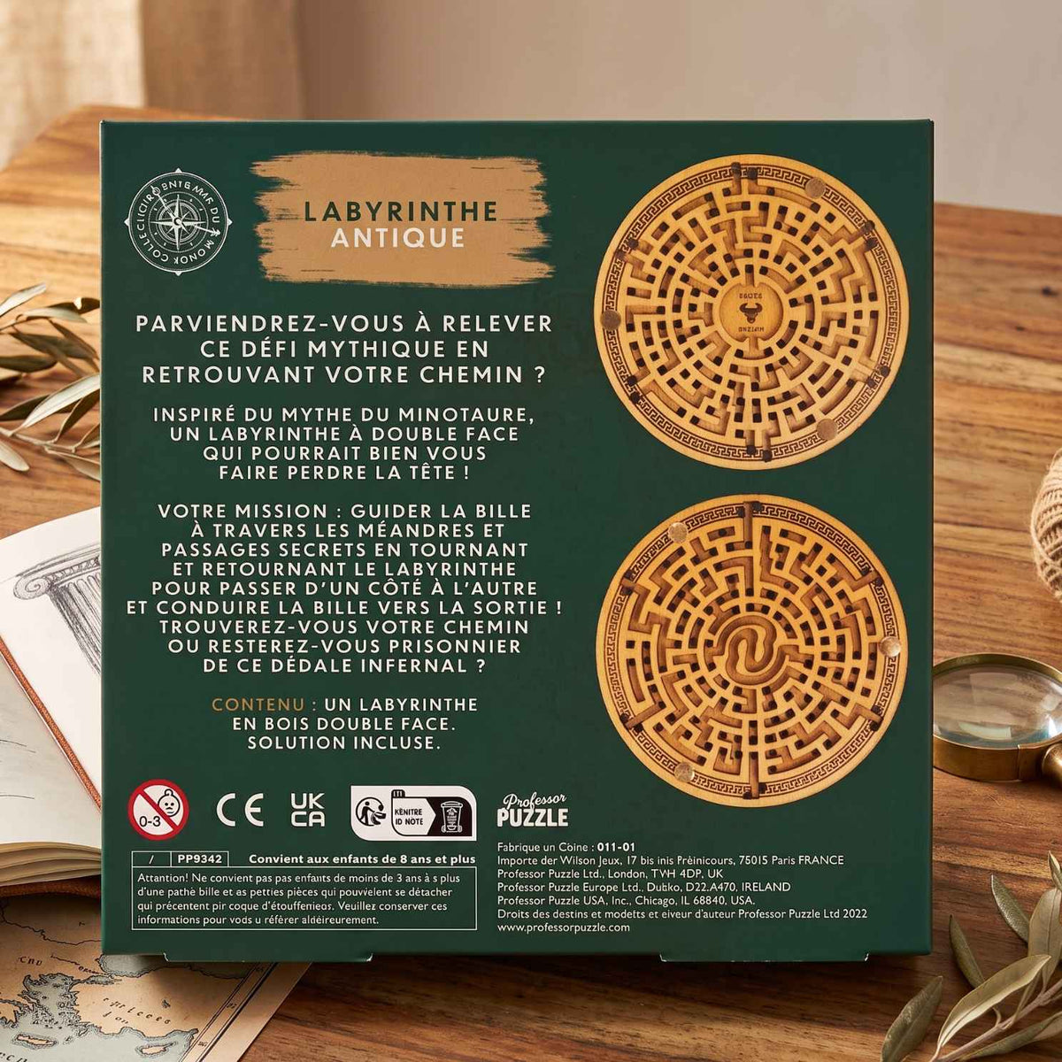 Labyrinthe antique en bois avec détails sculptés et bille en mouvement