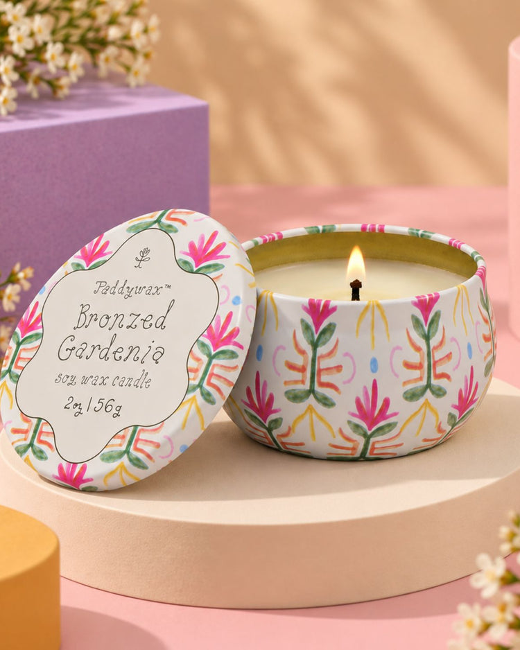 Mini bougie tulipe avec motif floral délicat sur le verre