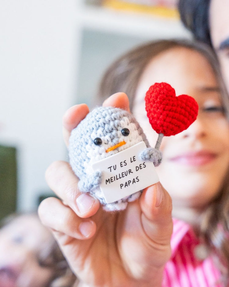 Pingouin avec cœur et pancarte 'tu es le meilleur des papas
