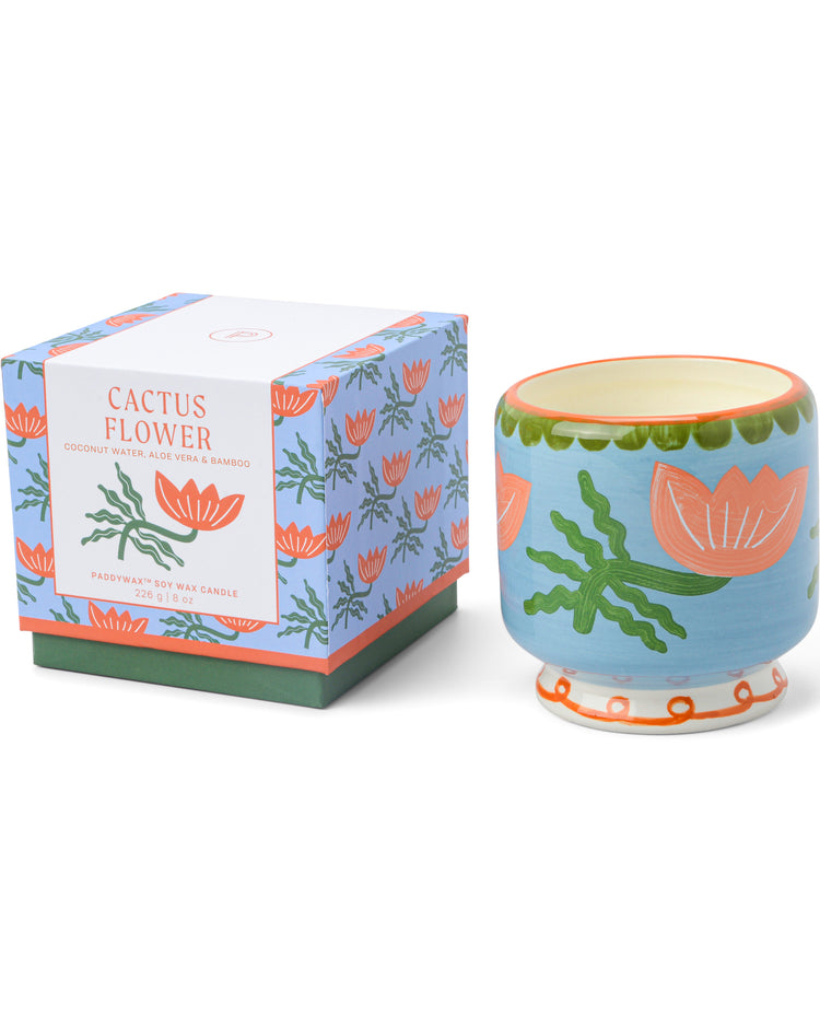 Bougie avec fleur de cactus peinte à la main, vue de côté