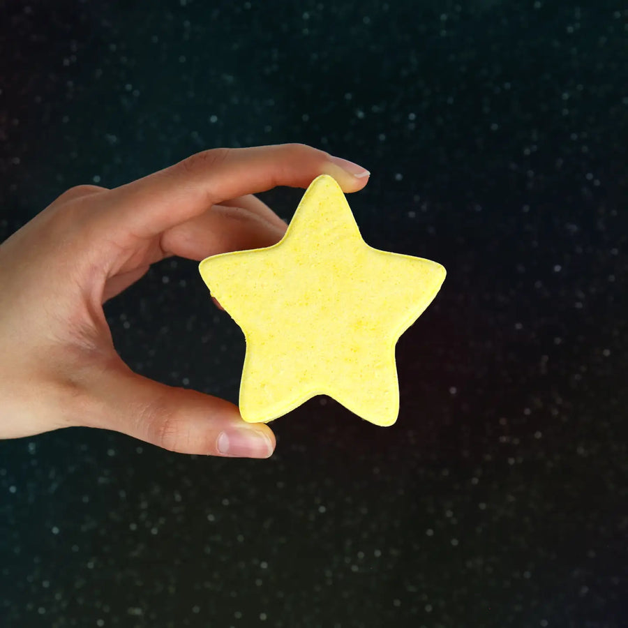 Bombe de bain dorée 'You're a star' avec texture pétillante