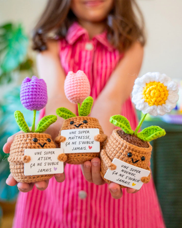 Peluche Marguerite avec message pour nounou, vue de face