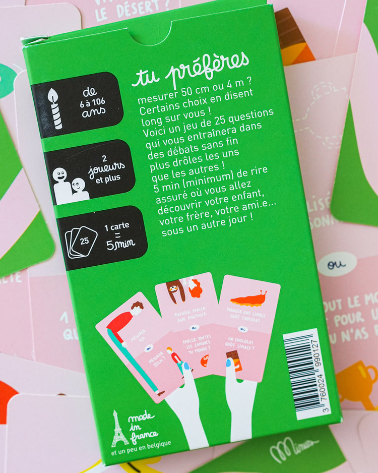 Couverture du jeu Dilemmes Absurdes avec illustrations colorées.