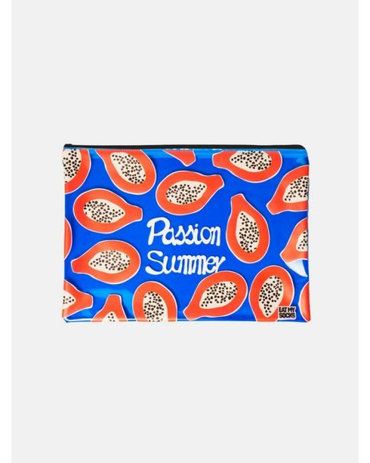 Pochette papaye avec zip, vue de face sur fond neutre