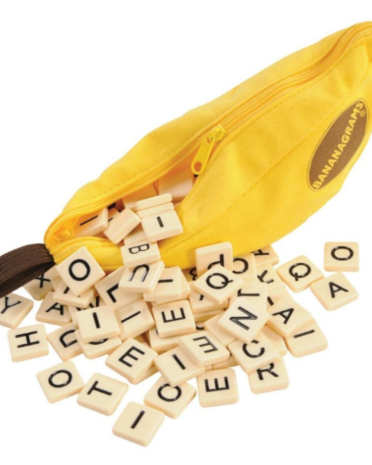 Trousse en tissu du jeu Bananagrams avec lettres colorées