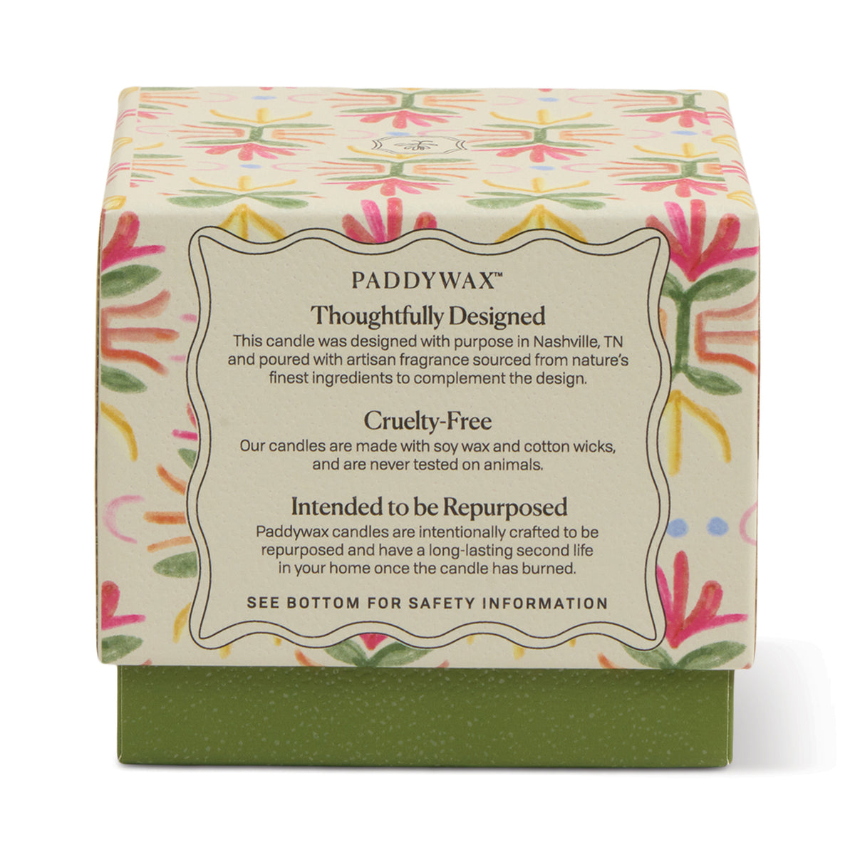 Bougie tulipe lila avec texture délicate et parfum gardenia