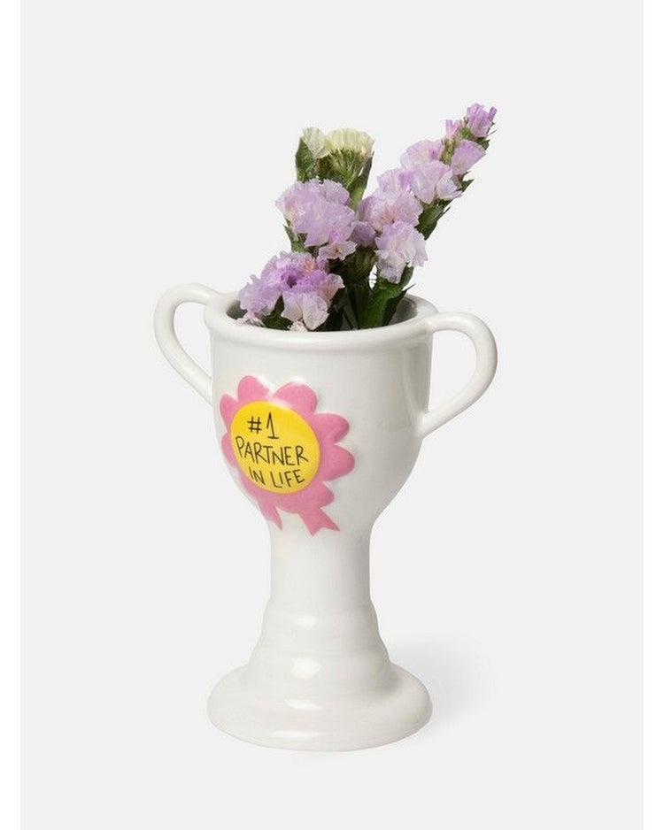 Trophée en forme de coupe avec inscription 'Partner in life