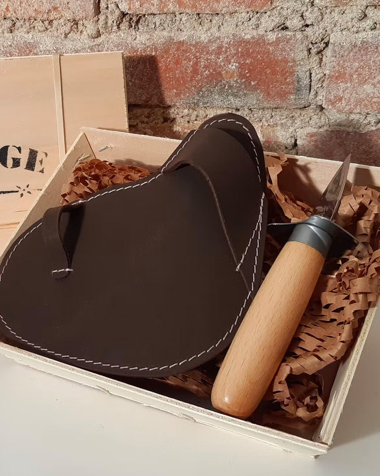 Coffret huîtrier en bois avec couteau en acier, angle latéral