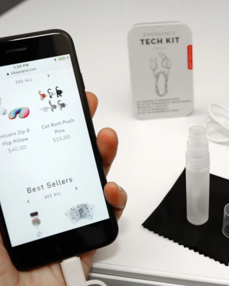 Kit de secours pour téléphone avec câble USB et chiffon microfibre