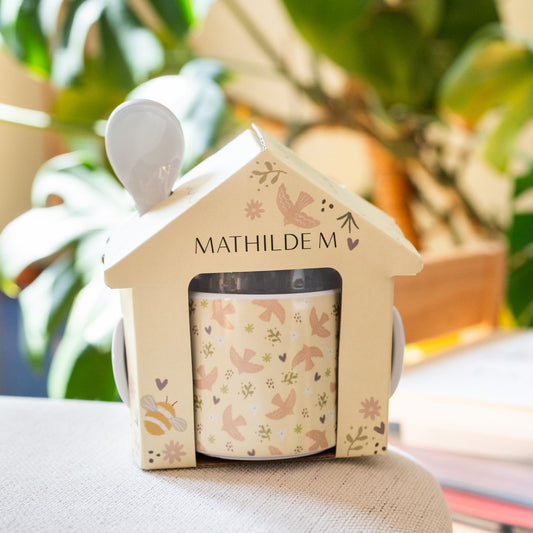 Coffret goûter pour bébé avec gobelet ergonomique et cuillère