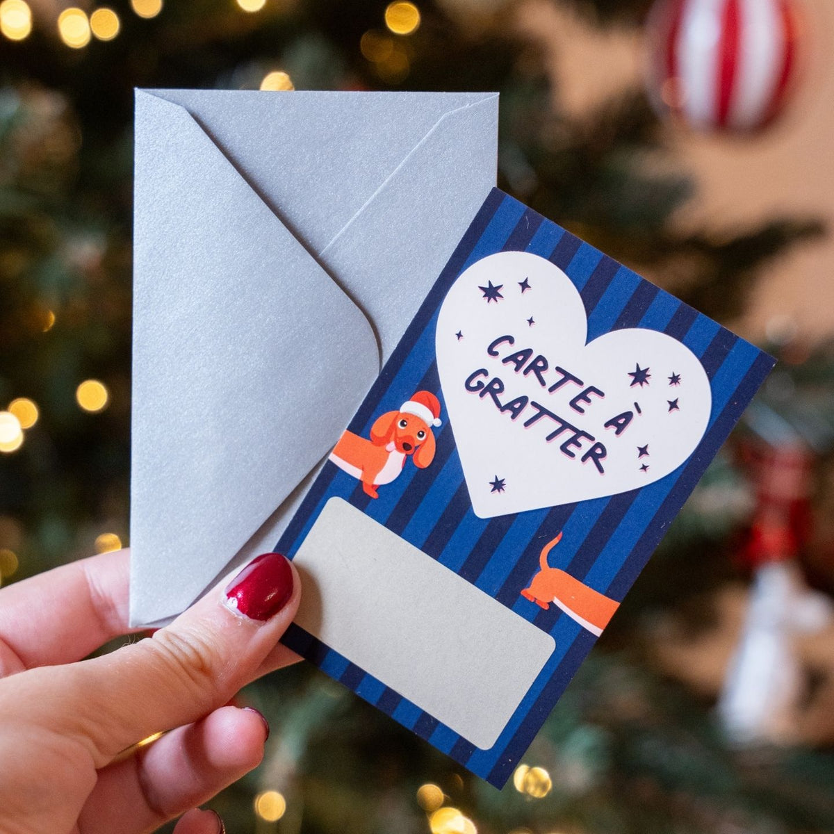 Carte à gratter avec illustration de Père Noël et teckel