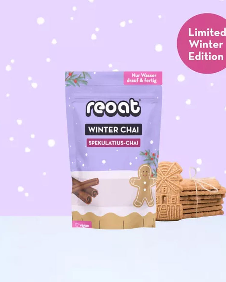Mini Winter Chaï en tasse avec une mousse crémeuse et épicée