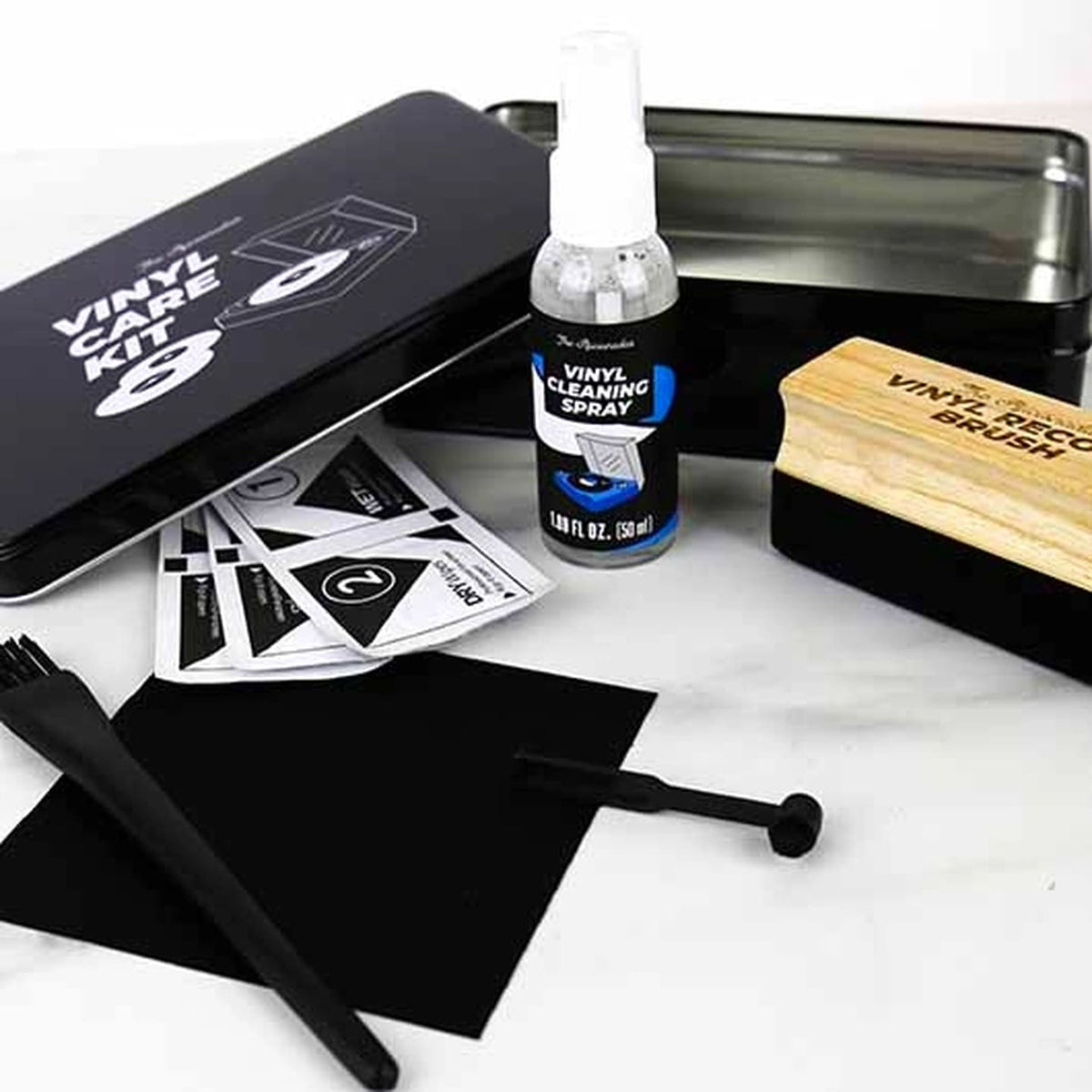 Kit de nettoyage vinyle avec brosse et solution de nettoyage