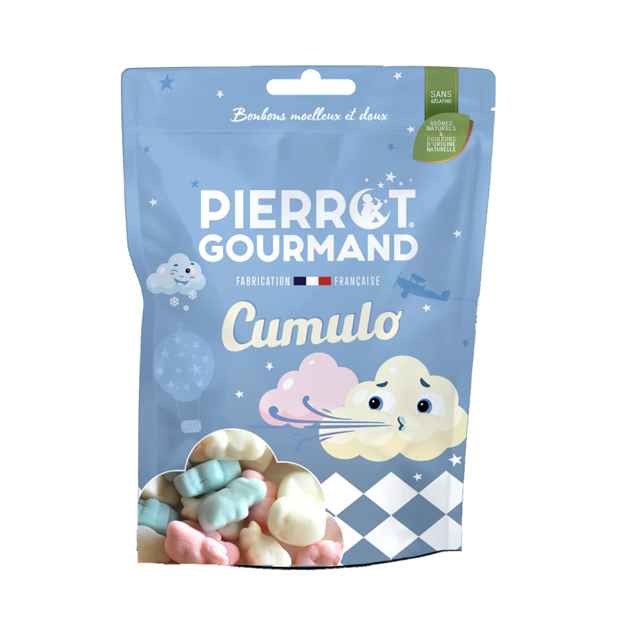 Bonbons en forme de nuage sur fond pastel, texture moelleuse.
