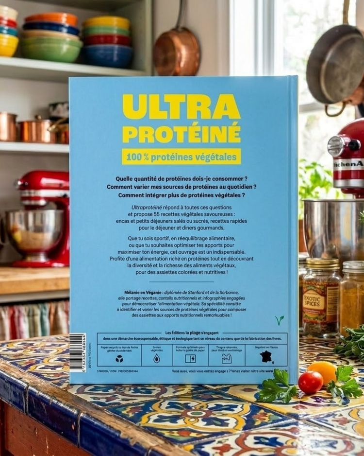 Livre Ultra Protéiné avec couverture illustrée de recettes