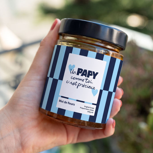 Pot de miel artisanal avec étiquette 'Un Papy comme toi