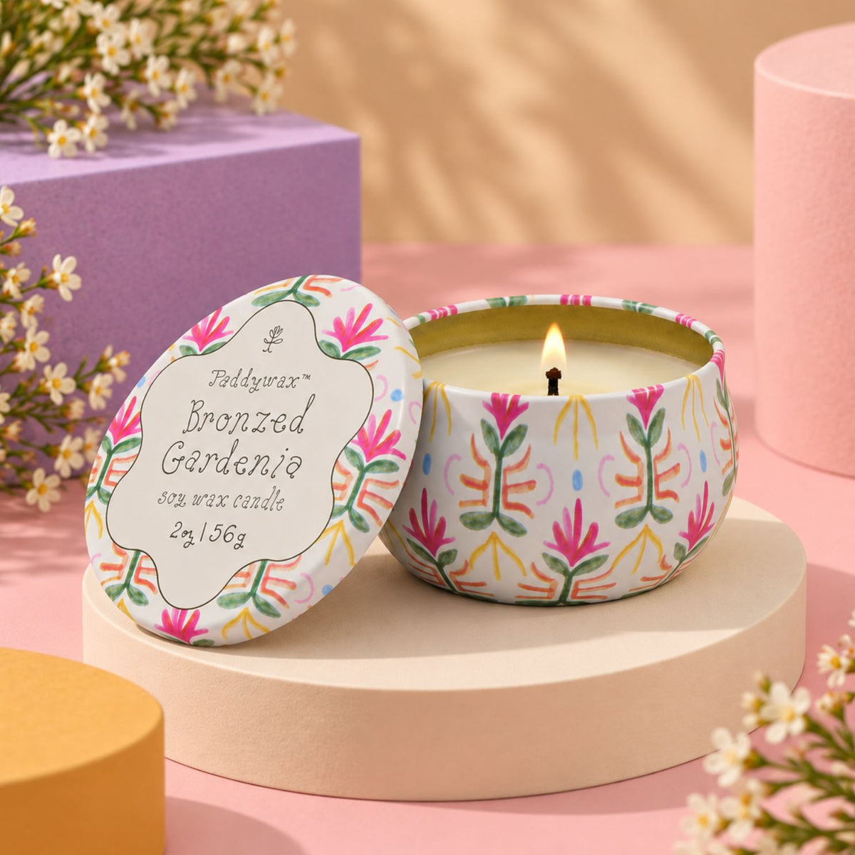 Mini bougie tulipe avec motif floral délicat sur le verre