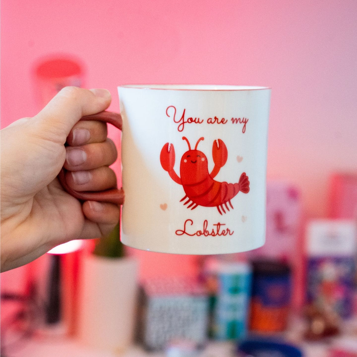 Mug avec motif homard, angle légèrement incliné
