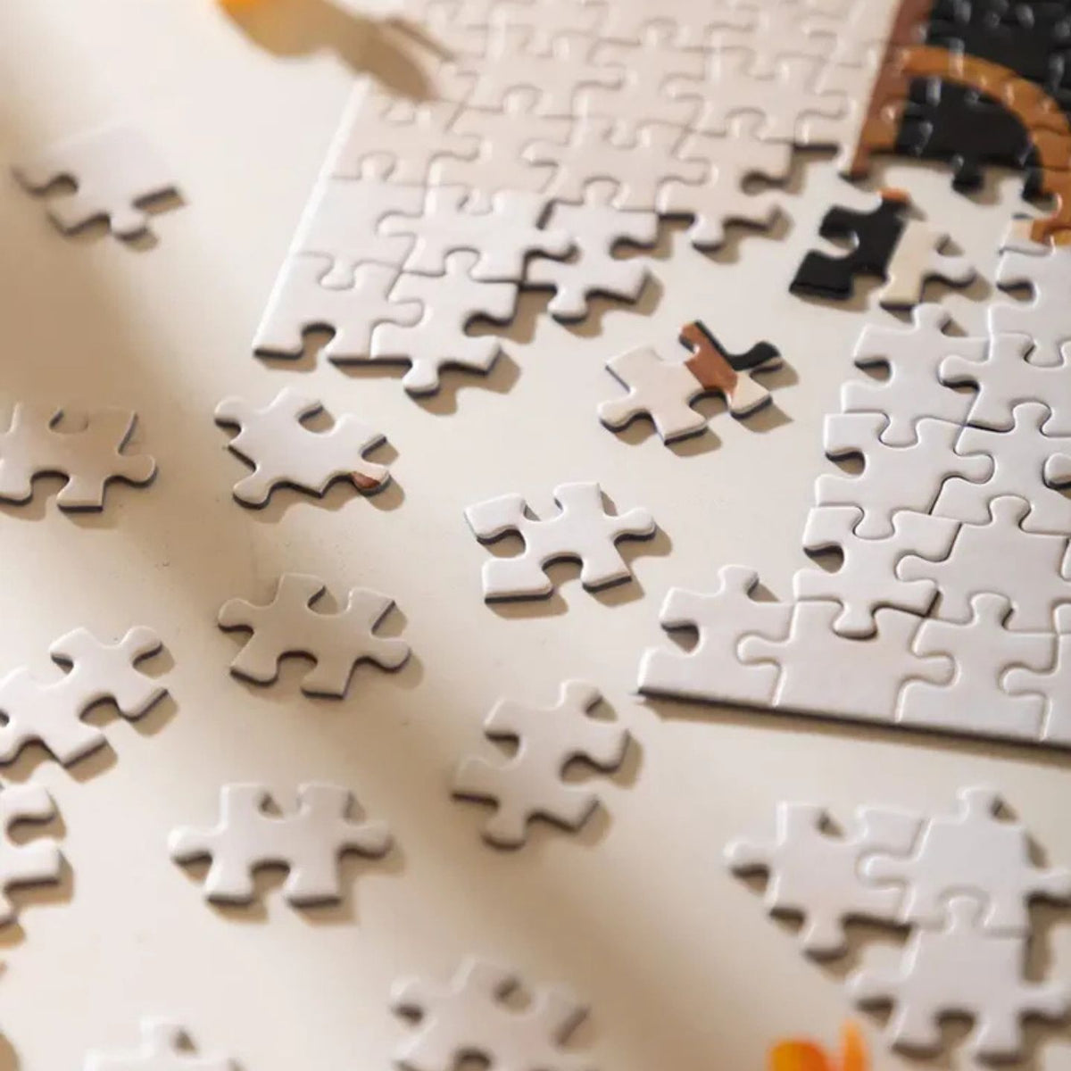 Puzzle illustré avec un bouquet de fleurs colorées