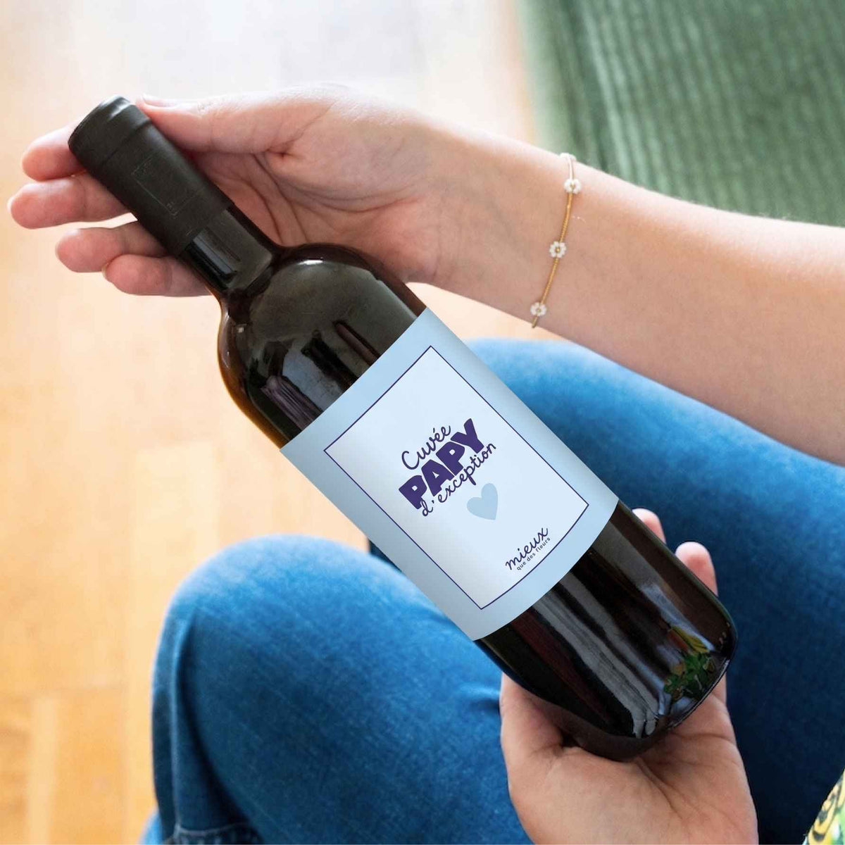 Bouteille de vin rouge avec étiquette Papy d'exception