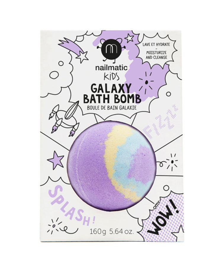 Bombe de bain Galaxy avec des étoiles et des couleurs vives.