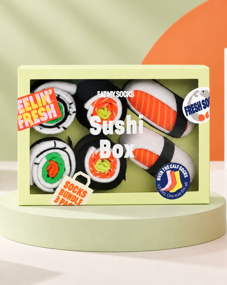 Chaussettes en forme de sushi dans une boîte colorée