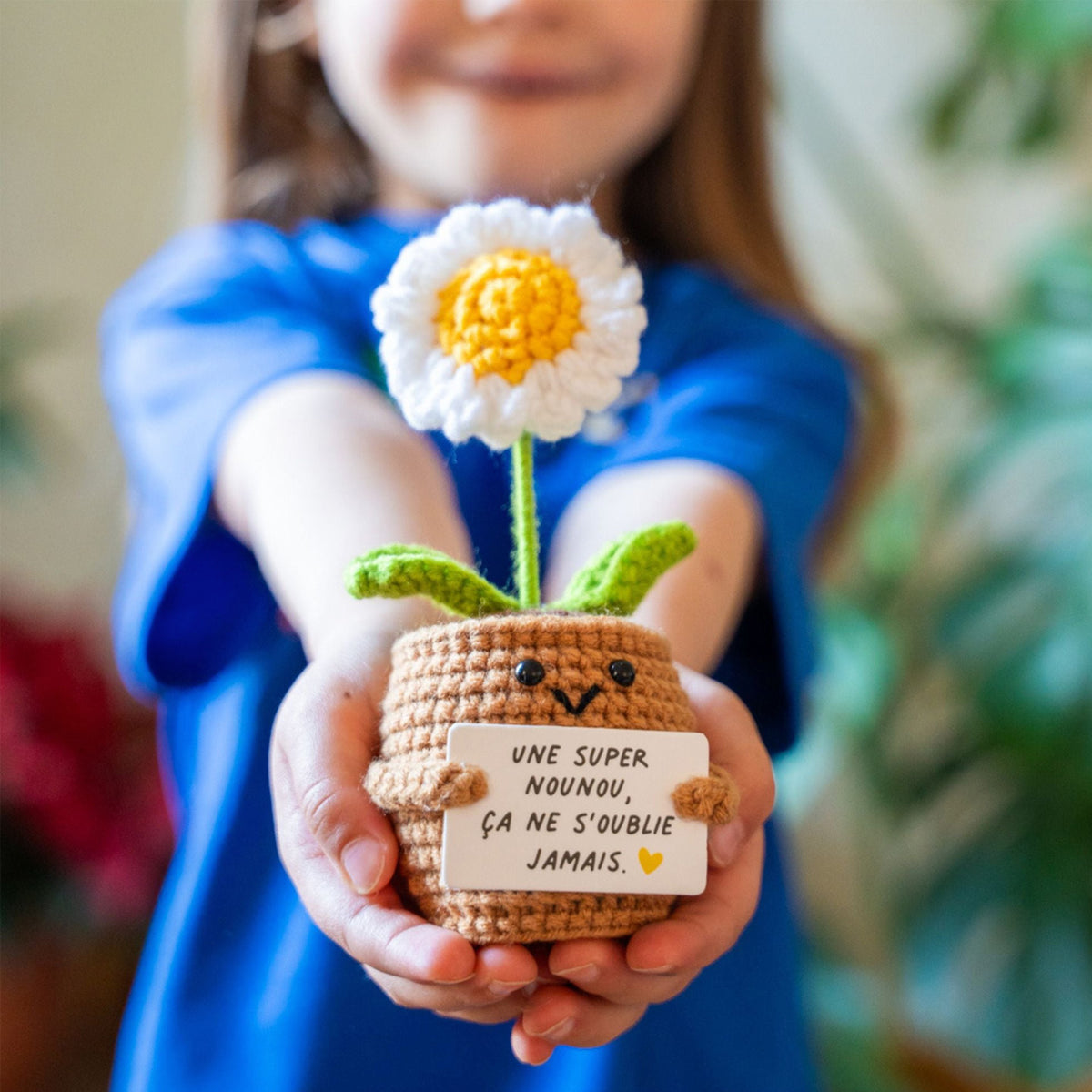 Peluche Marguerite avec message pour nounou, vue de face