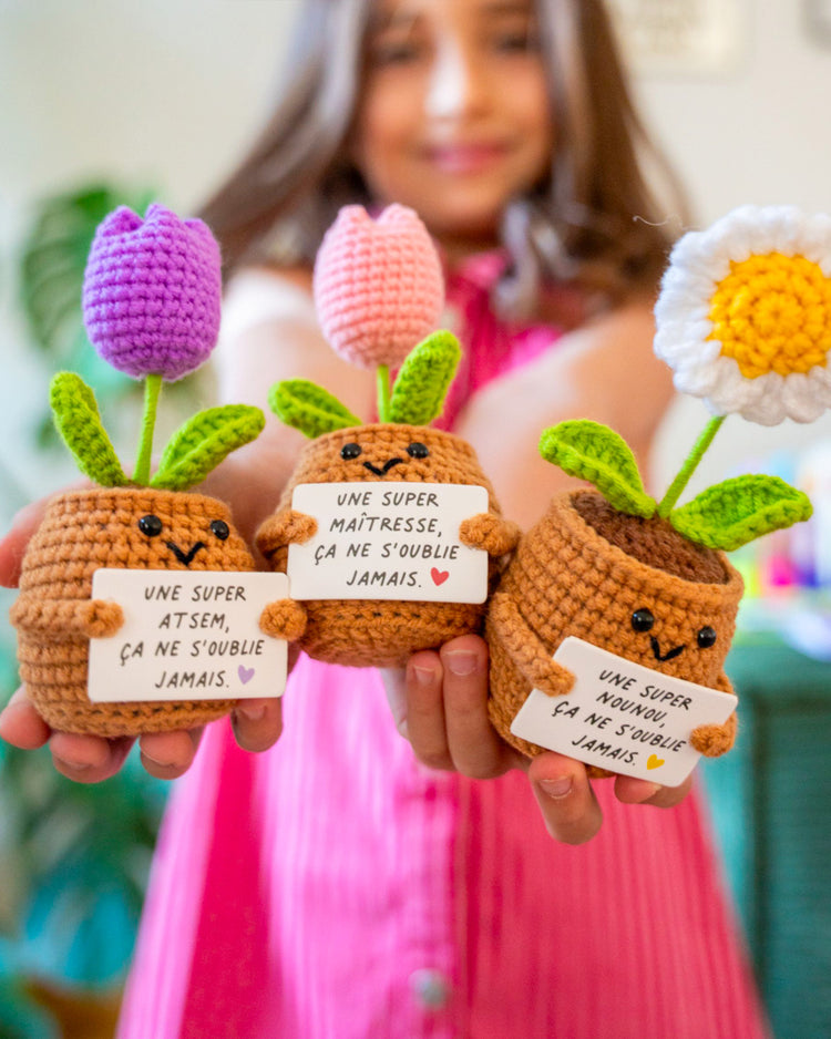 Peluche Marguerite avec message doux pour nounou, vue de face