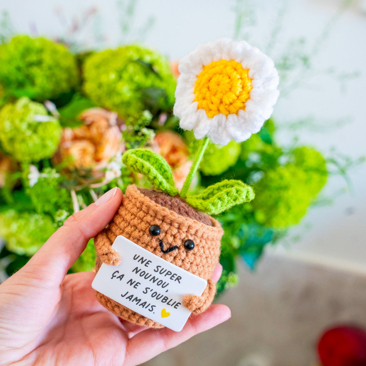 Peluche Marguerite avec message doux pour nounou, vue de face