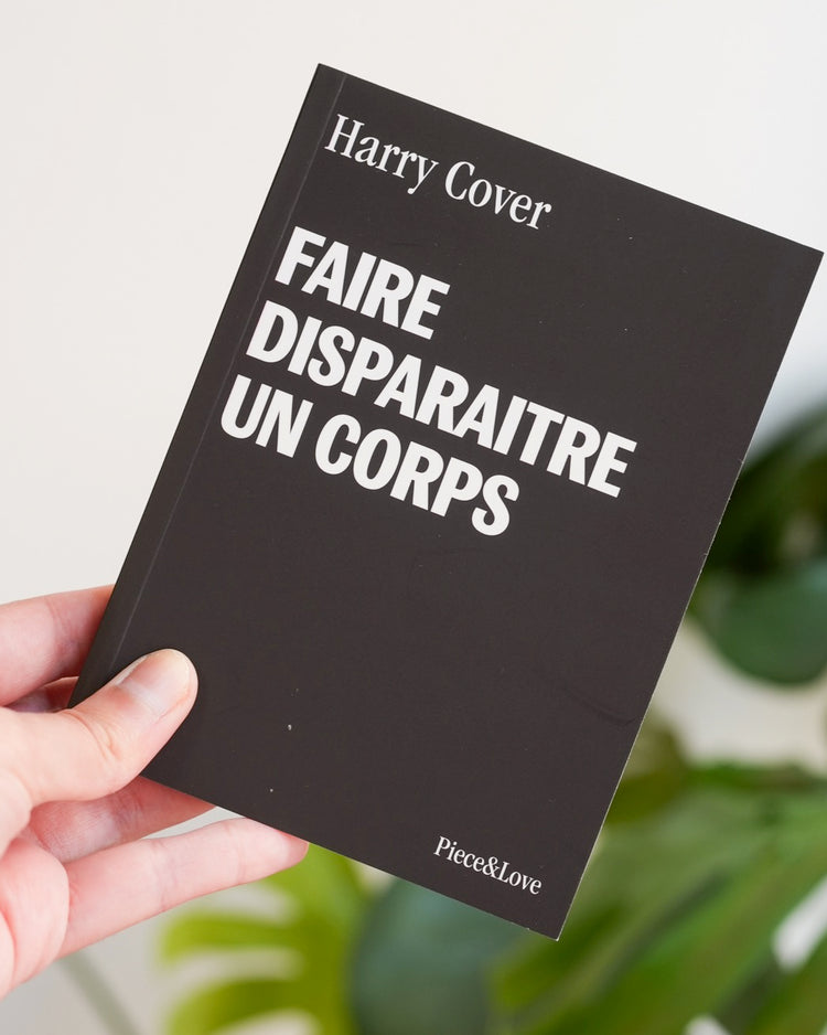Carnet humoristique avec une couverture intrigante et graphique.