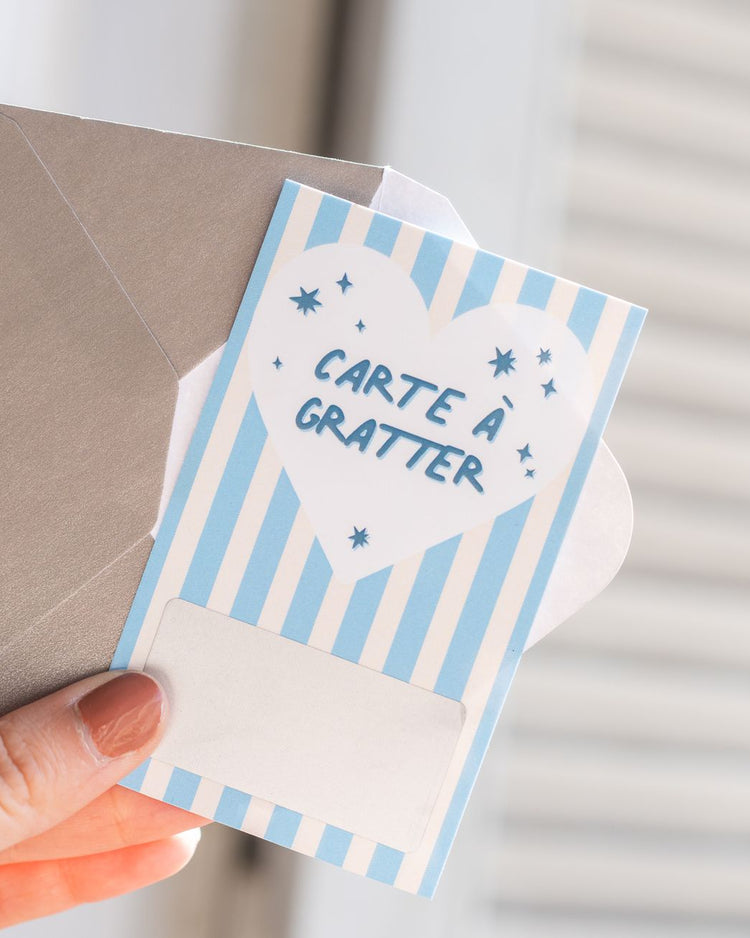 Carte à gratter avec message positif sur fond coloré