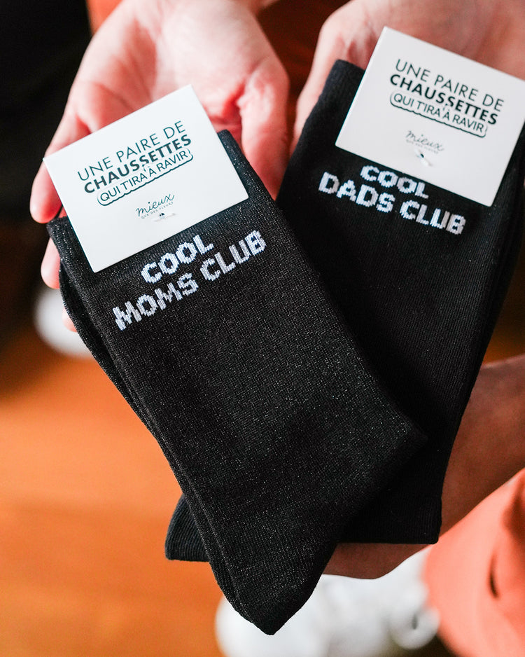 Chaussettes noires à paillettes avec motif Cool Moms Club