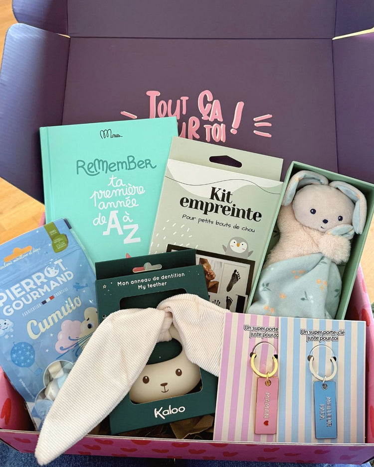 Coffret de naissance maxi avec prénom brodé sur le couvercle