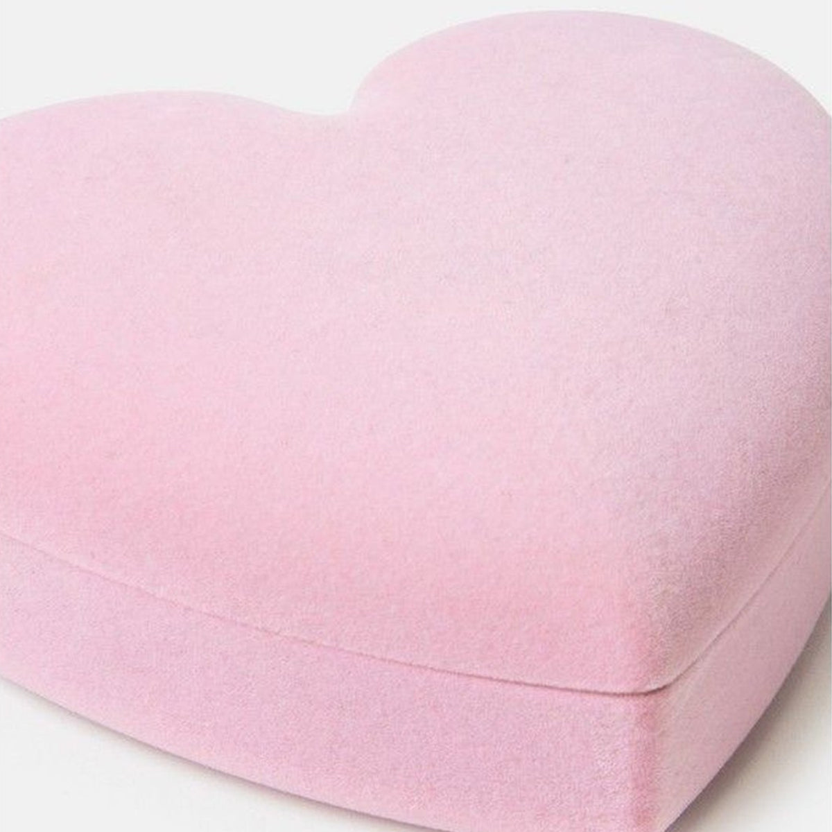 Boîte à bijoux en velours rose en forme de cœur, vue de dessus