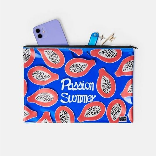 Pochette papaye avec zip, vue de face sur fond neutre
