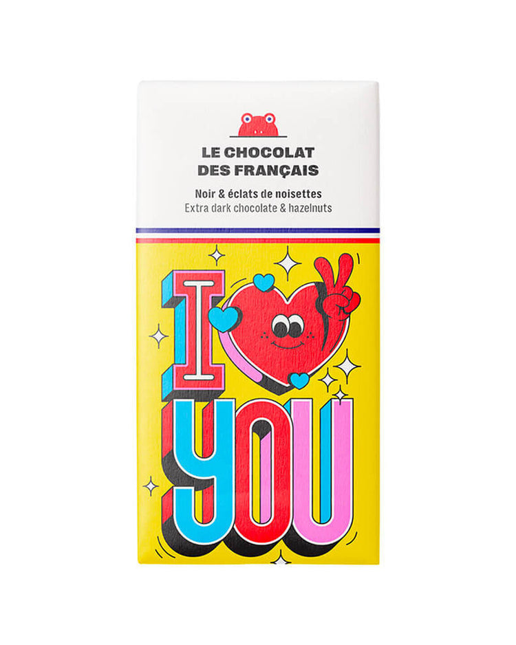 Tablette de chocolat noir avec noisettes, inscription 'I love you
