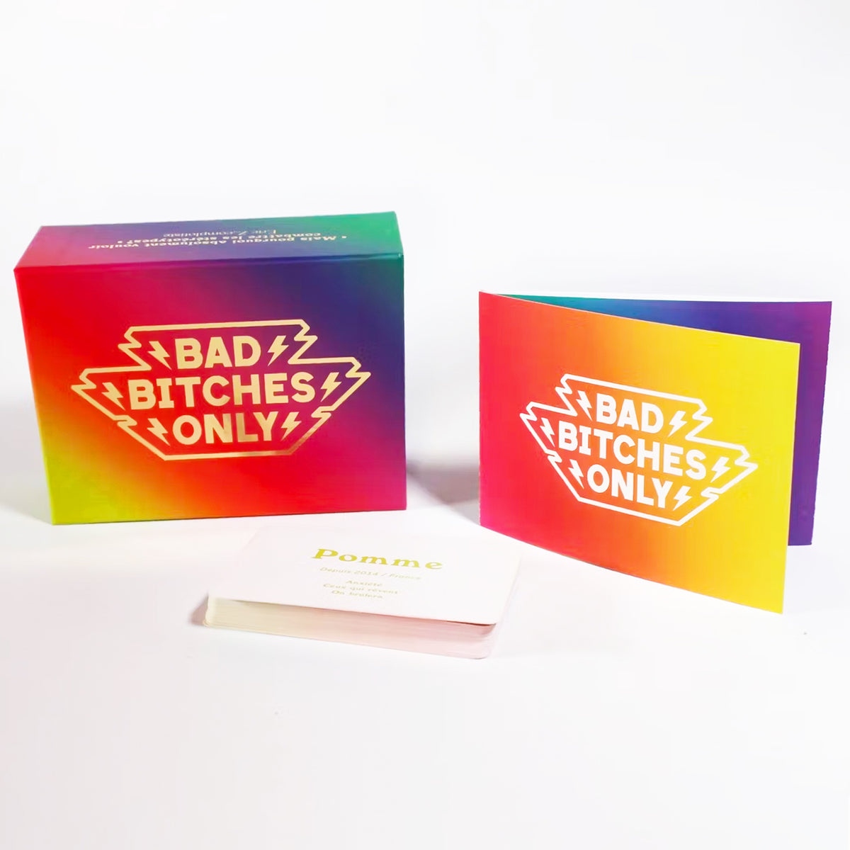 Cartes du jeu Bad Bitches Only avec illustrations colorées.