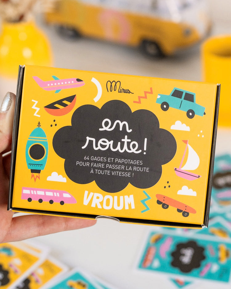 Jeu de discussion pour enfants avec illustrations colorées.