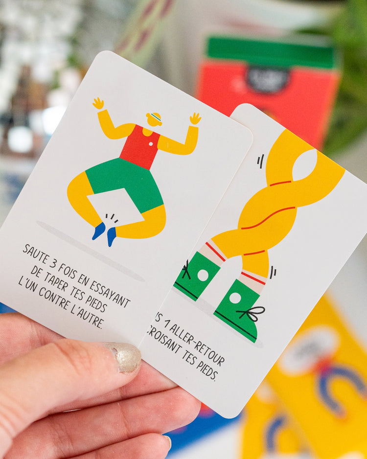 Cartes de jeu Move it avec illustrations colorées et défis ludiques.