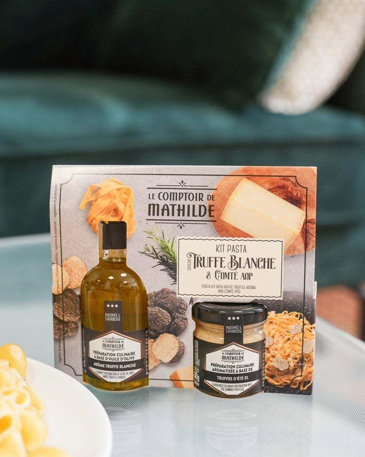 Kit DIY Pâtes à la Truffe avec ingrédients en vue rapprochée.