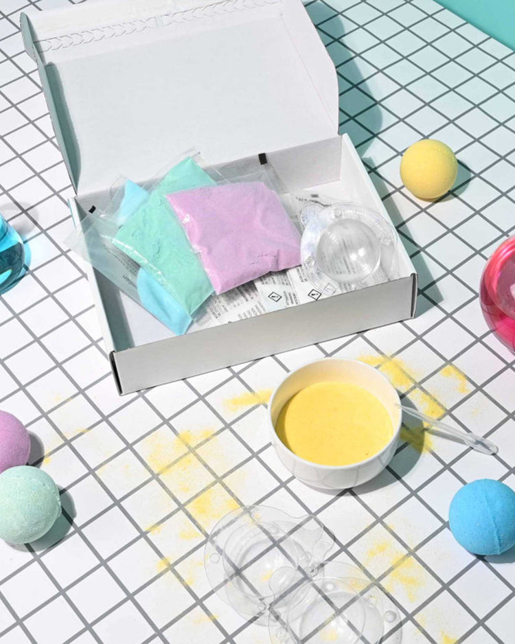 Kit DIY pour créer des boules de bain colorées et effervescentes.