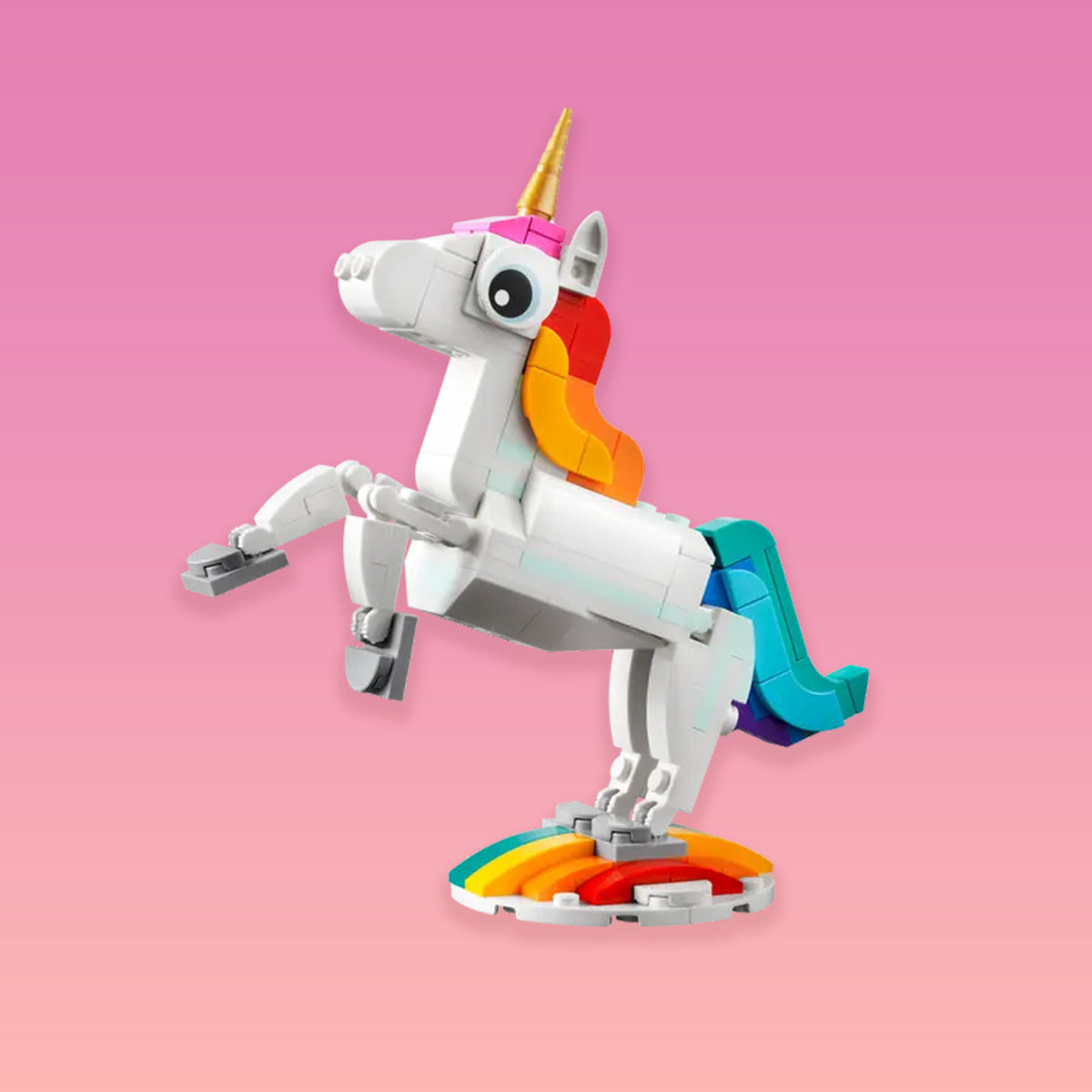 Licorne Lego vue de côté avec détails colorés et brillants.