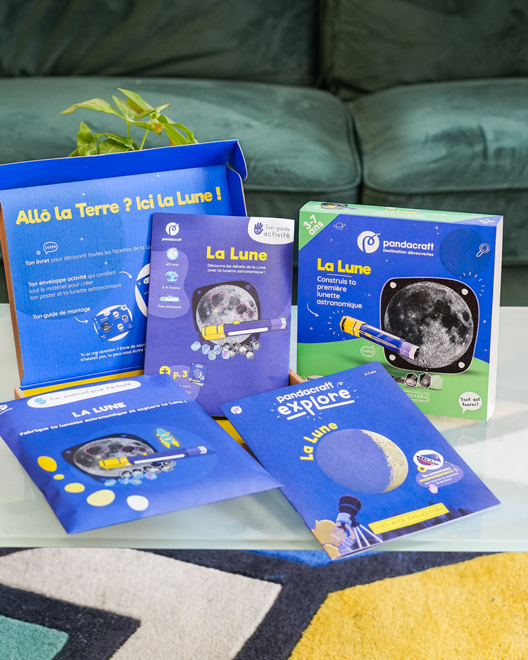 Kit éducatif sur la Lune avec lunette et livret d'activités.