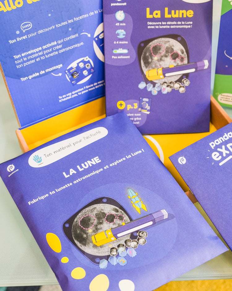Kit éducatif sur la Lune avec lunette et livret d'activités.